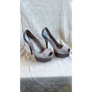 FENDI Beige Python Platform Gold Textured Snakeskin Heels Size 41 Peep Toe